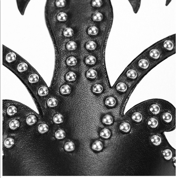 Gianvito Rossi Ellipsis High-Back Studded Leaf Leather Pumps - Size 38 - 105mm - Picture 5 of 7